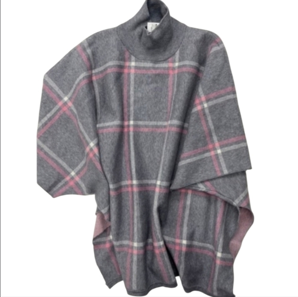 NWT Max Studio Gray and Pink Plaid Poncho - One Size